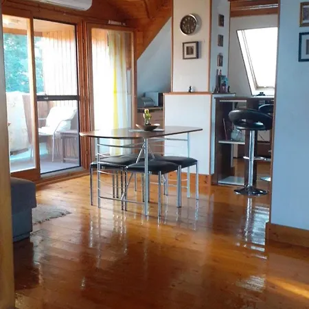 Апартаменты Komfort Эгер